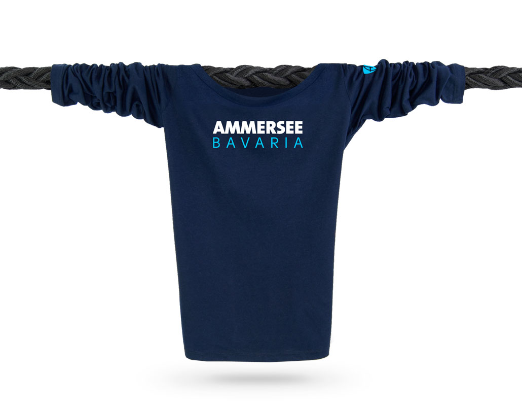 Vorderansicht eines dunkelblauen CT Longsleeve T-Shirts aus Bio-Baumwolle (Organic Bio T-Shirt) mit weiss-türkisem Ammersee Design der Modemarke AMMERSEE BAVARIA aus Bayern, Deutschland