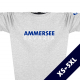 Ausschnitt Vorderansicht eines hellgrauen CTo T-Shirts aus Bio-Baumwolle (Organic Bio T-Shirt) mit blau-weissem Ammersee Design der Modemarke AMMERSEE BAVARIA aus Bayern, Deutschland